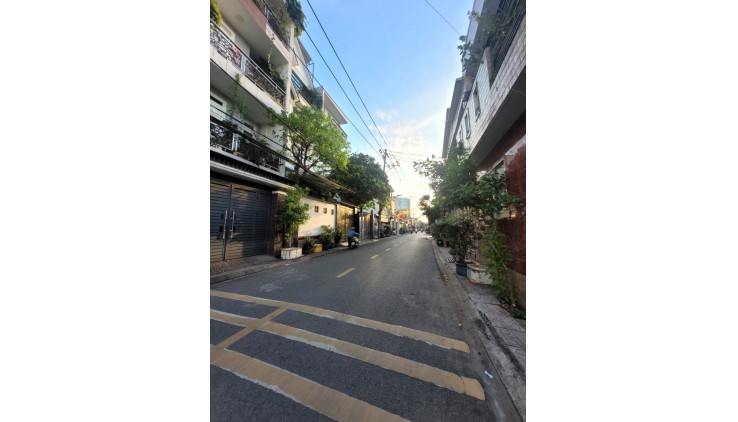Bán Nhà Mặt tiền thụt Nam Hòa 82m2_4*20.5 Chỉ 4 tỷ Nhỉnh Phước Long A Quận 9 Quá Ngon